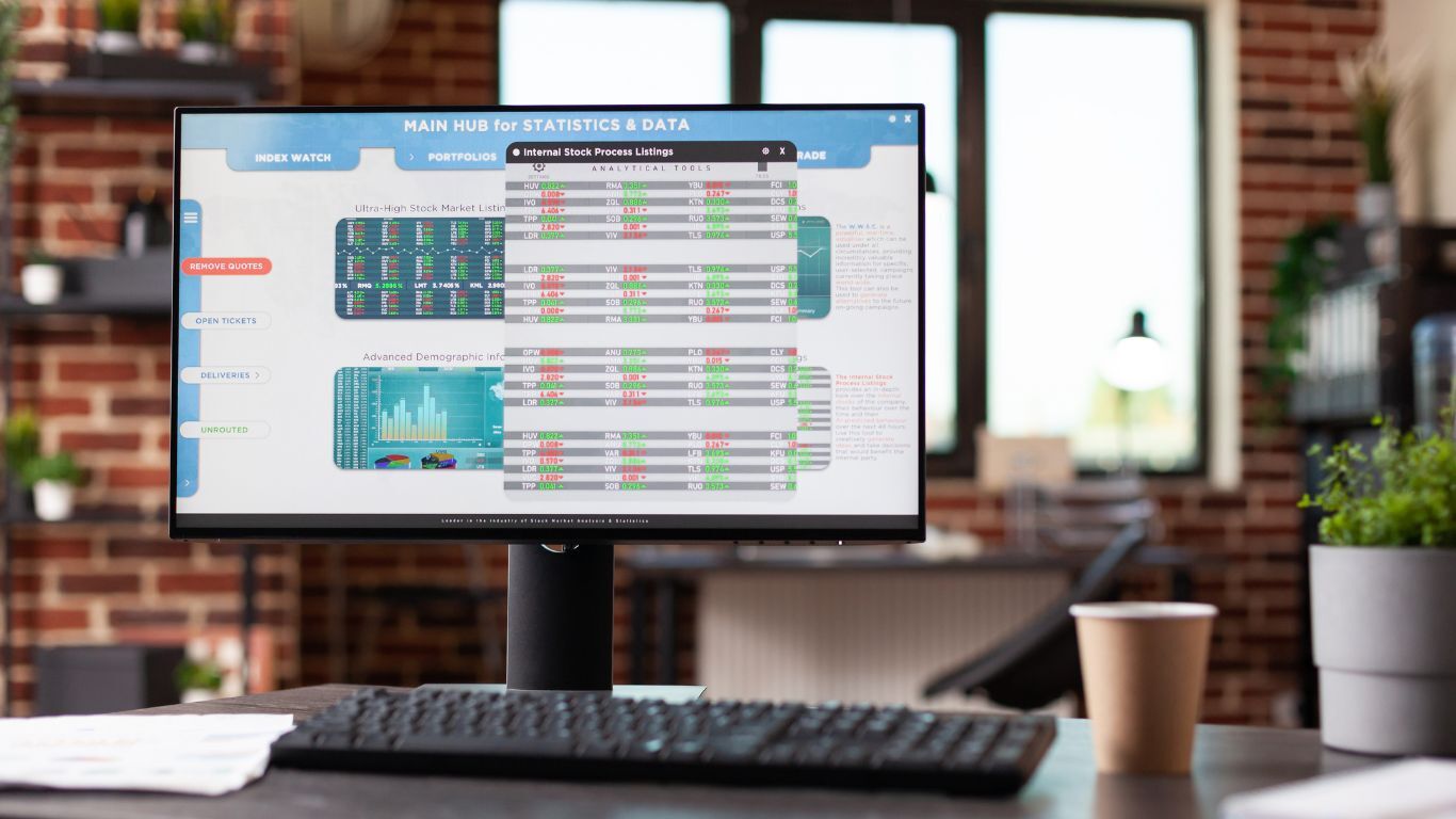 Office monitor displaying analytics that support construction tech insights and data-driven contractor decisions.