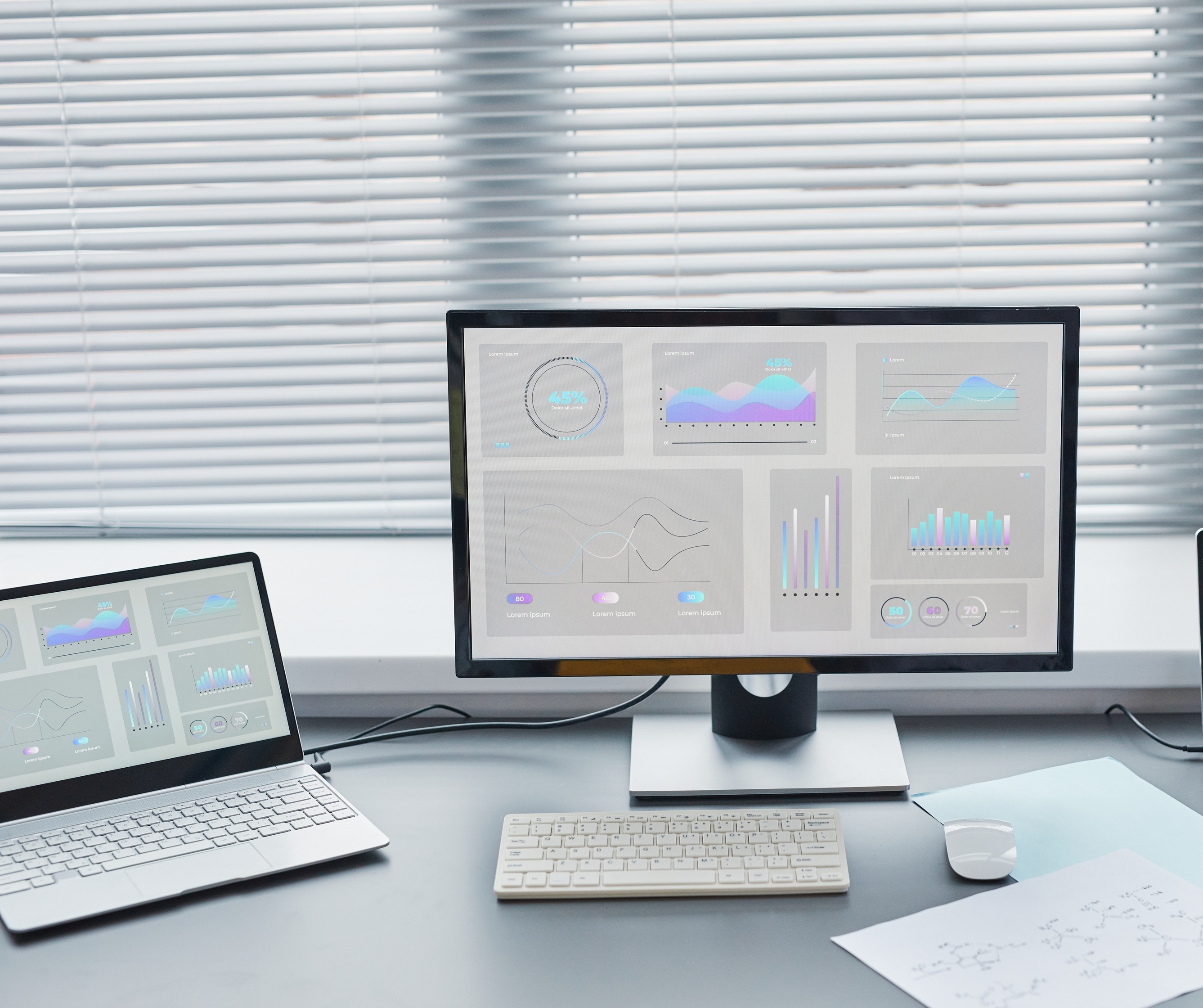 Analytics dashboards guide software selection for contractors